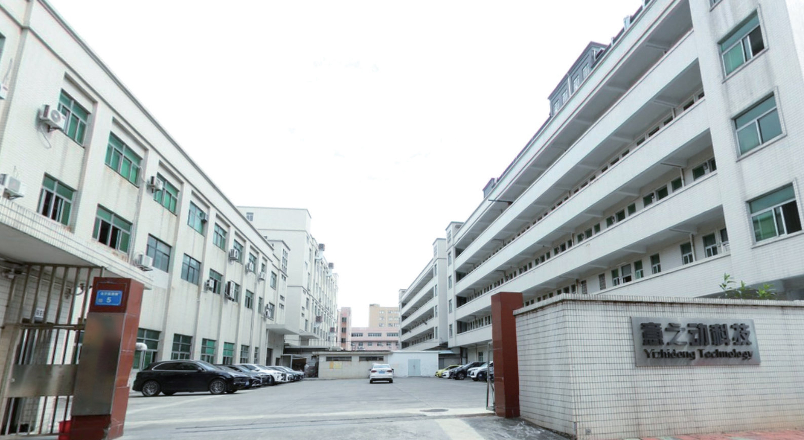 VAPESKY team tests vape prototypes for quality and leaks